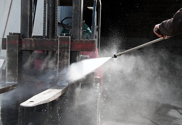 Best Window and Screen Pressure Cleaning in Highland, IL